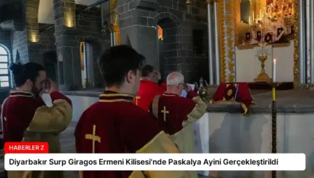 Diyarbakır Surp Giragos Ermeni Kilisesi’nde Paskalya Ayini Gerçekleştirildi